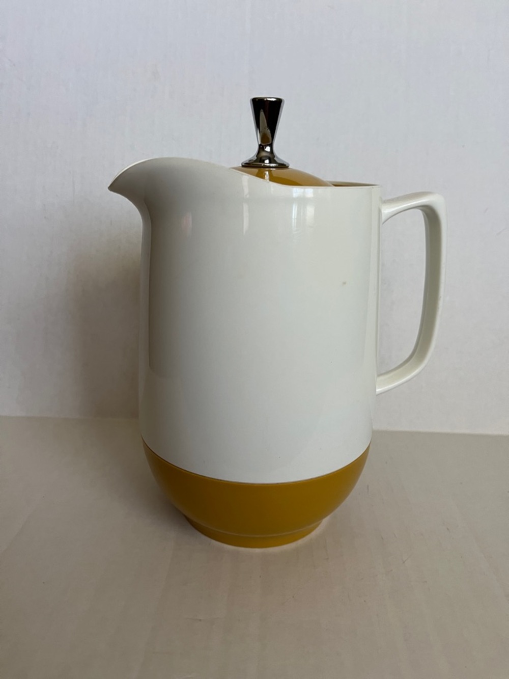 Vintage Thermos Insulated Ware Pitcher Carafe.